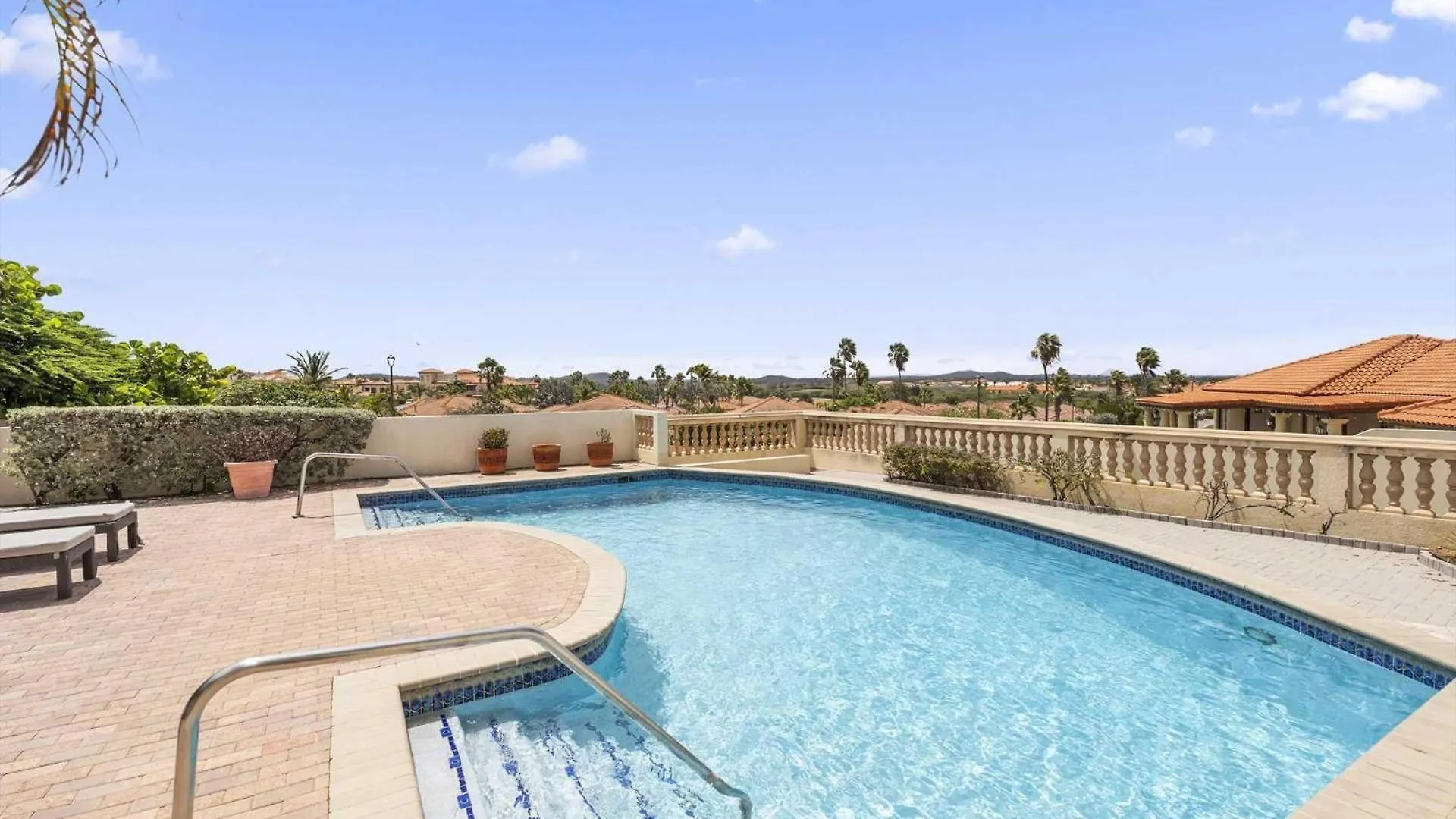 Private Villa With Pool- Island View 3Br-Cb01 Palm Beach